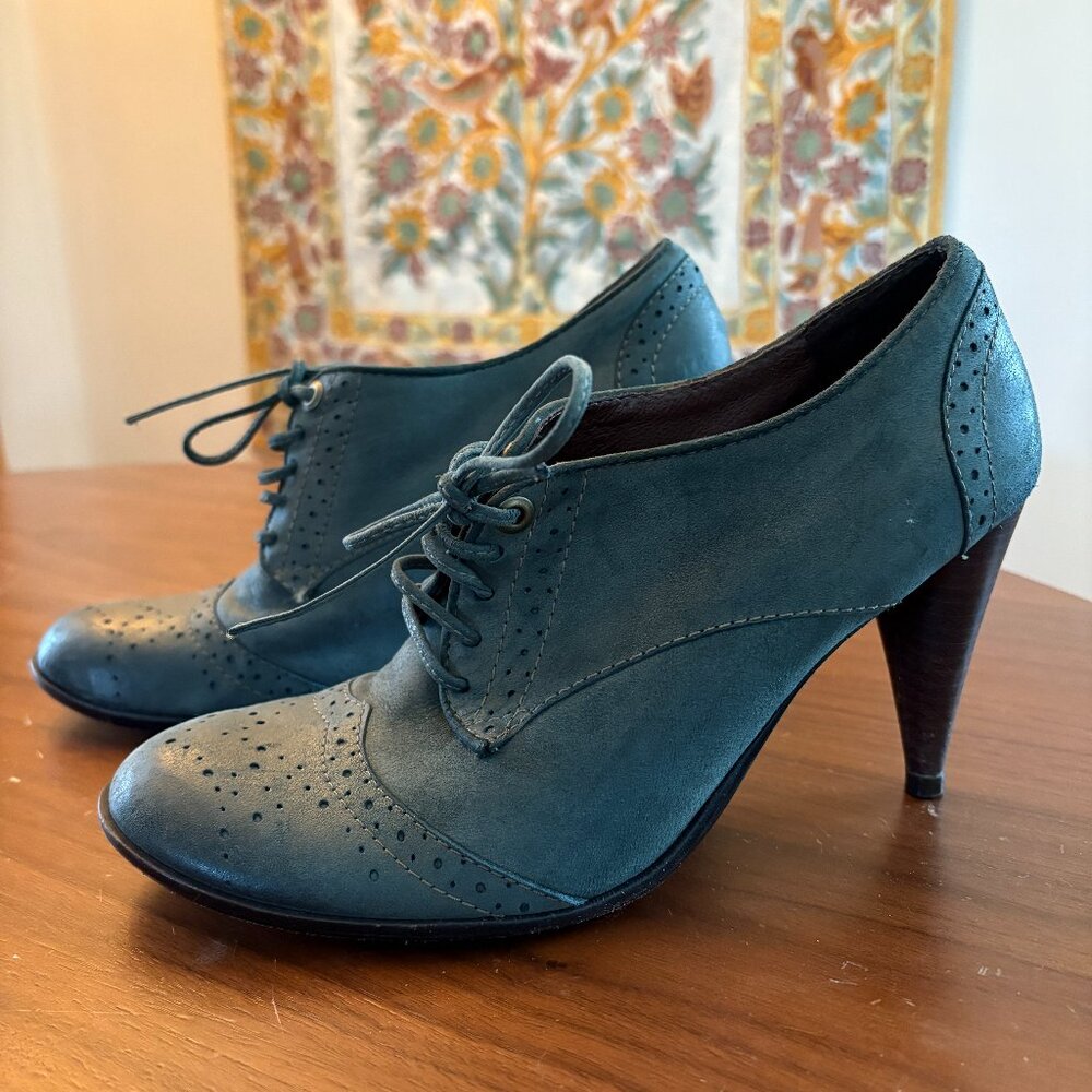 Bernardo High Heel Blue Suede Laced Women's Shoe Size 7.5